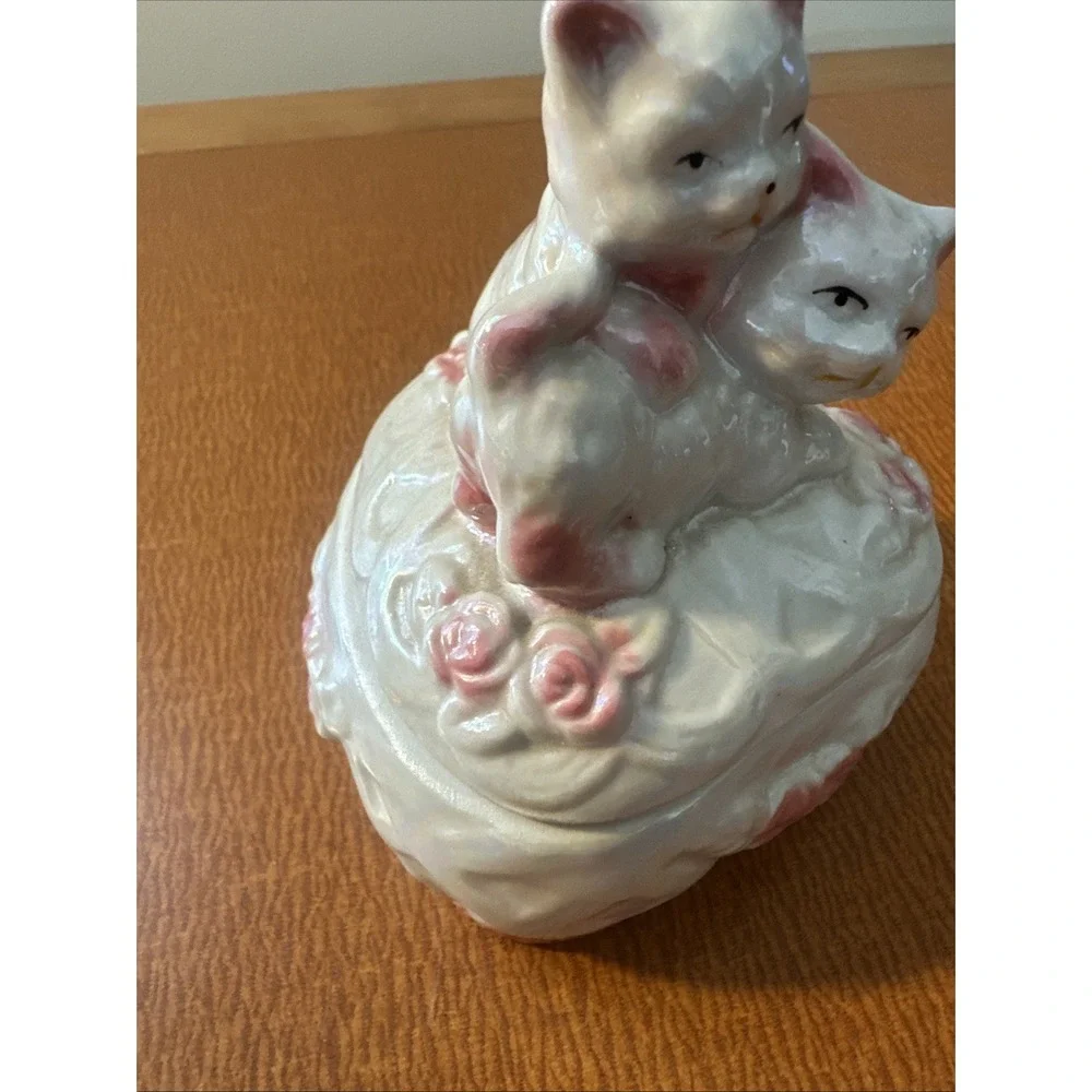 Vtg Lusterware Pink White Cat Kitten Heart Shaped Trinket Vanity Box Valentine's
